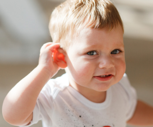 Baby hört